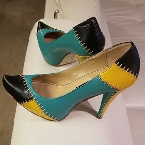 Chinese Laundry Patchwork Pump sz 7